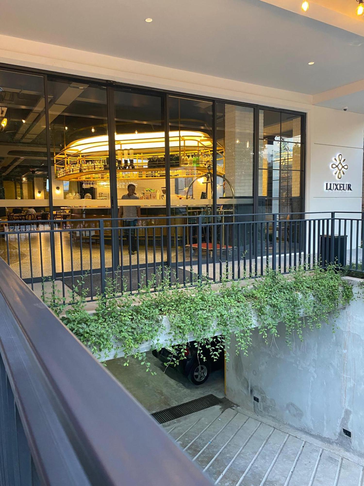 Luxeur Jakarta - Setiabudi Exterior foto
